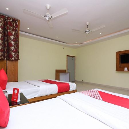Hotel O G K Palace Bodh Gaya Esterno foto