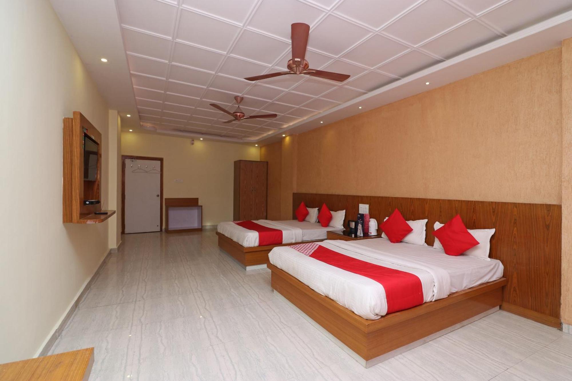 Hotel O G K Palace Bodh Gaya Esterno foto
