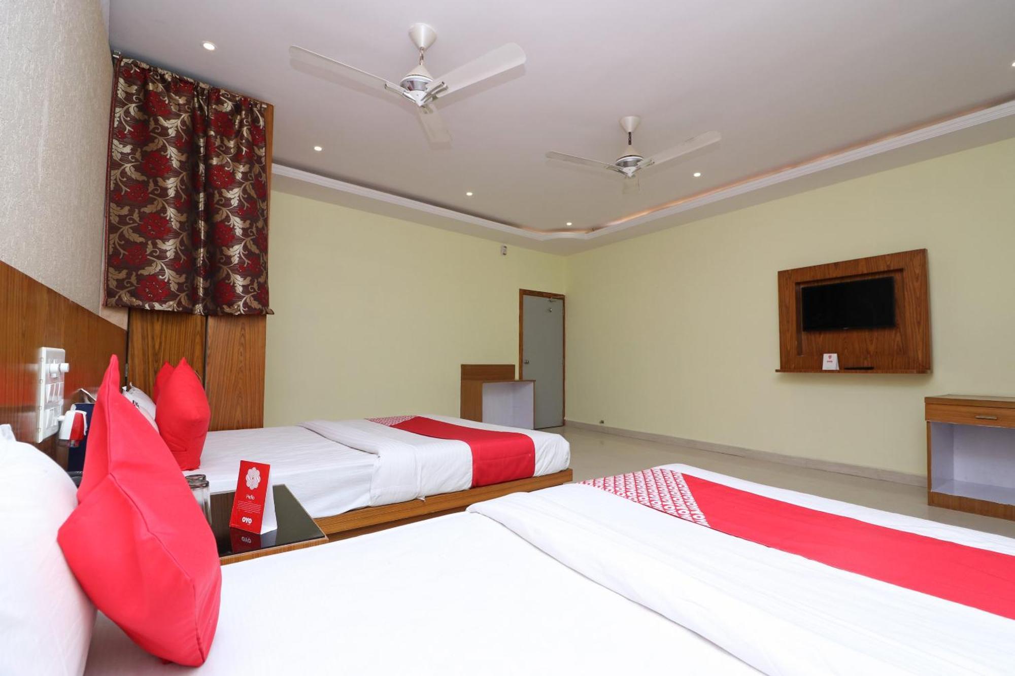 Hotel O G K Palace Bodh Gaya Esterno foto